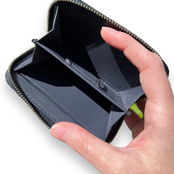 Coach Cracker Jack White Wallet - Picture 5 of 6